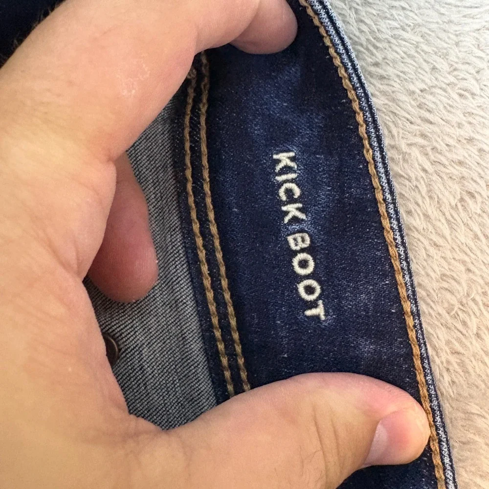 American Eagle Jeans‎ Women 0 (Fits 26x29) Kick Boot Dark Wash Stretch Whiskered